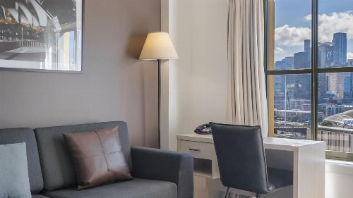 Oaks Sydney Goldsbrough Suites image 11