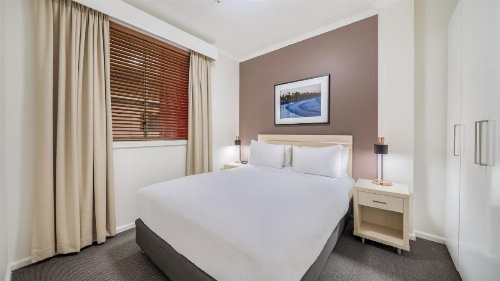 Oaks Sydney Goldsbrough Suites image 13