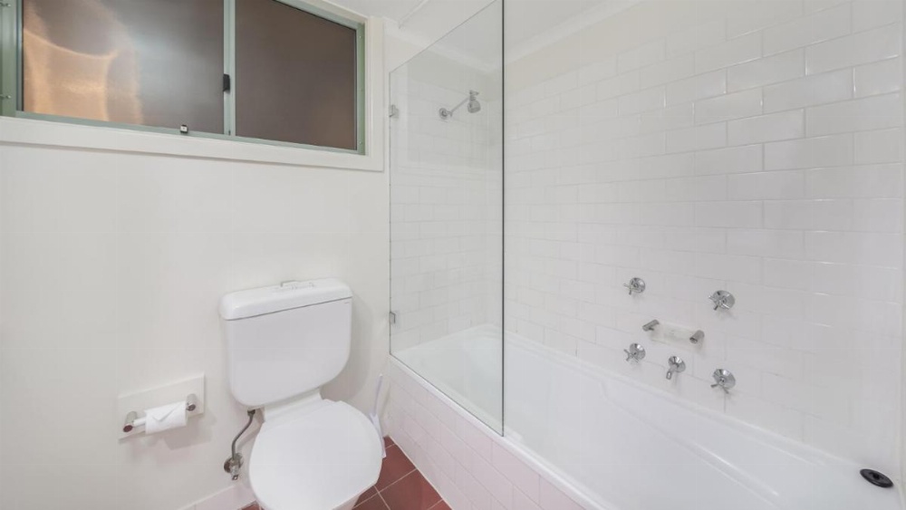Oaks Sydney Goldsbrough Suites Image 17