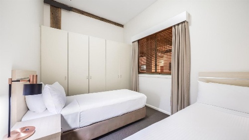 Oaks Sydney Goldsbrough Suites image 2