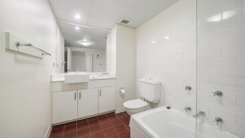Oaks Sydney Goldsbrough Suites image 8